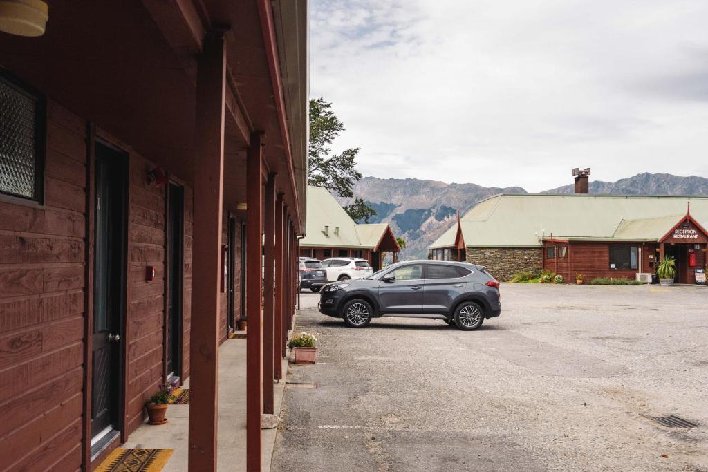 Hawea Hotel Wanaka Exterior photo