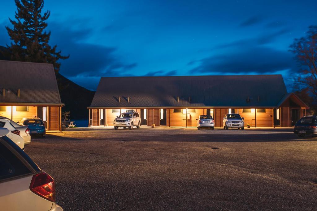 Hawea Hotel Wanaka Exterior photo