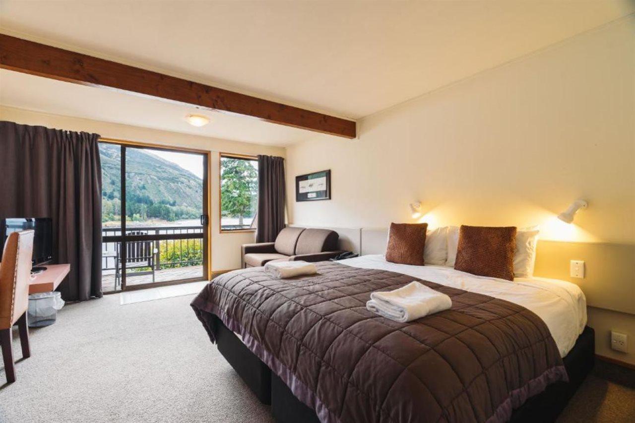 Hawea Hotel Wanaka Exterior photo