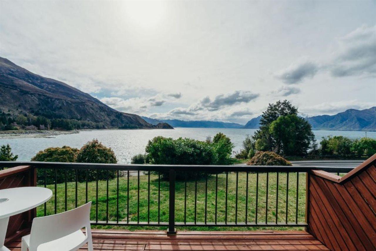 Hawea Hotel Wanaka Exterior photo